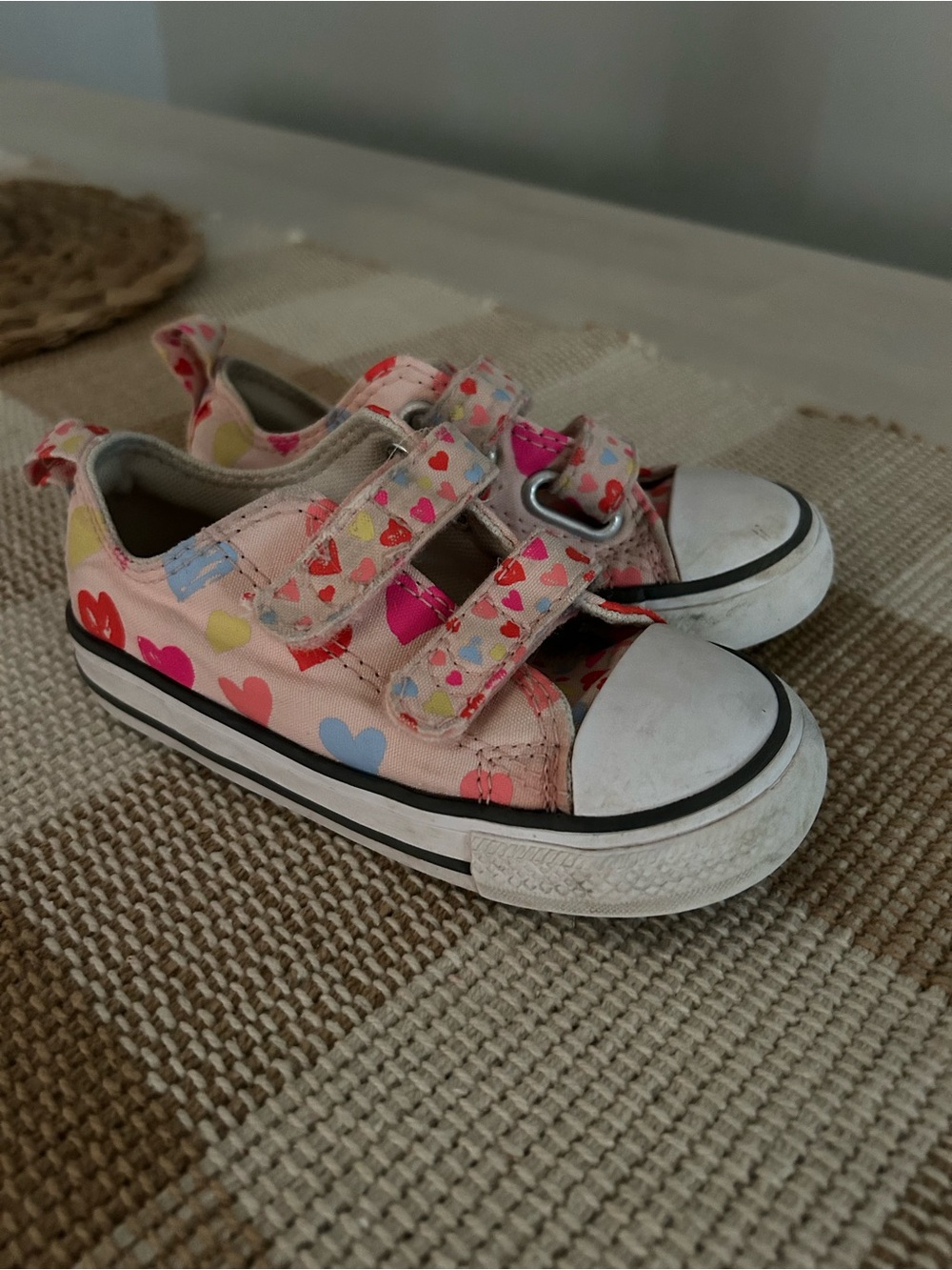 Converse Pink Canvas Kids Sneakers with Multicolor Hearts